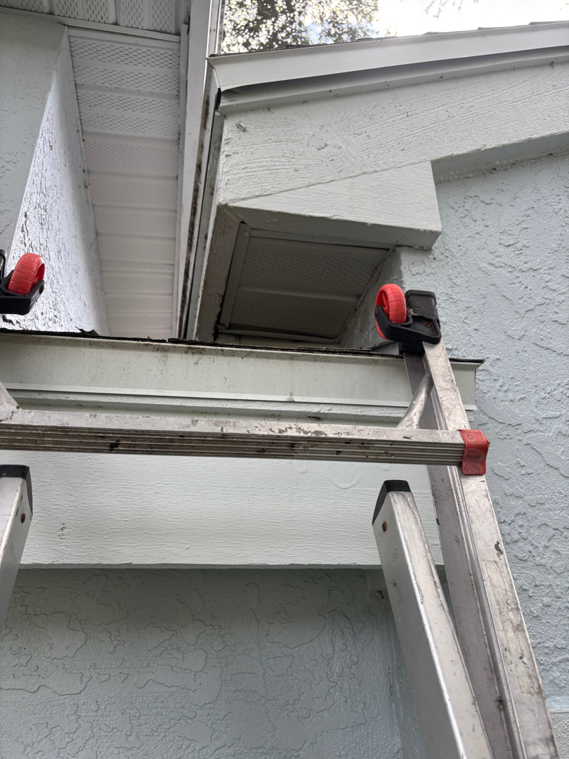 Soffit repair photo 3