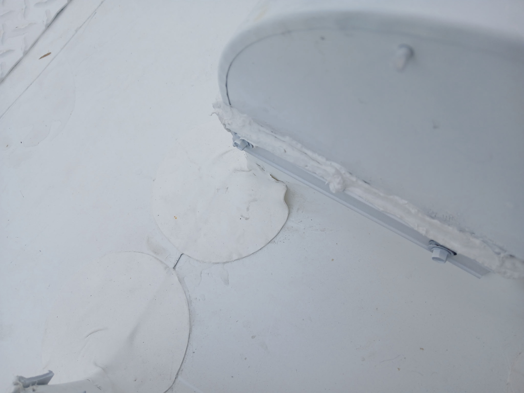 new TPO roof installation building 24 photo 1