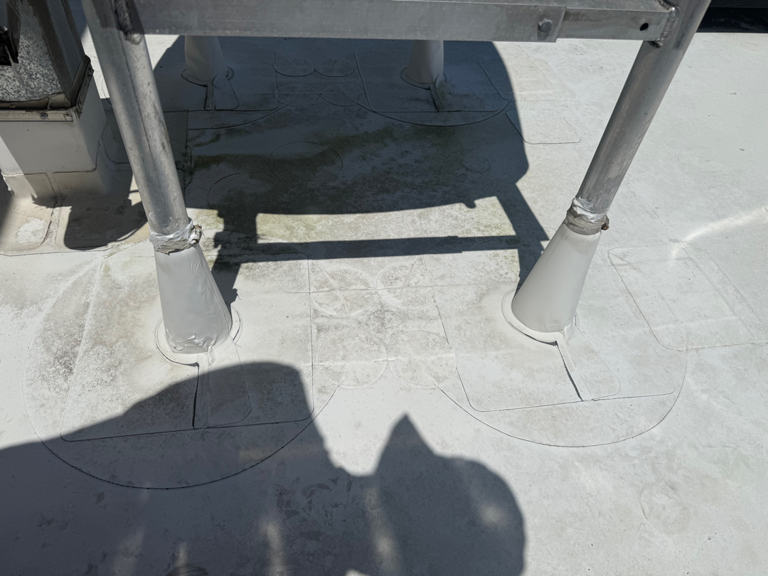 Roof maintenance service photo 2